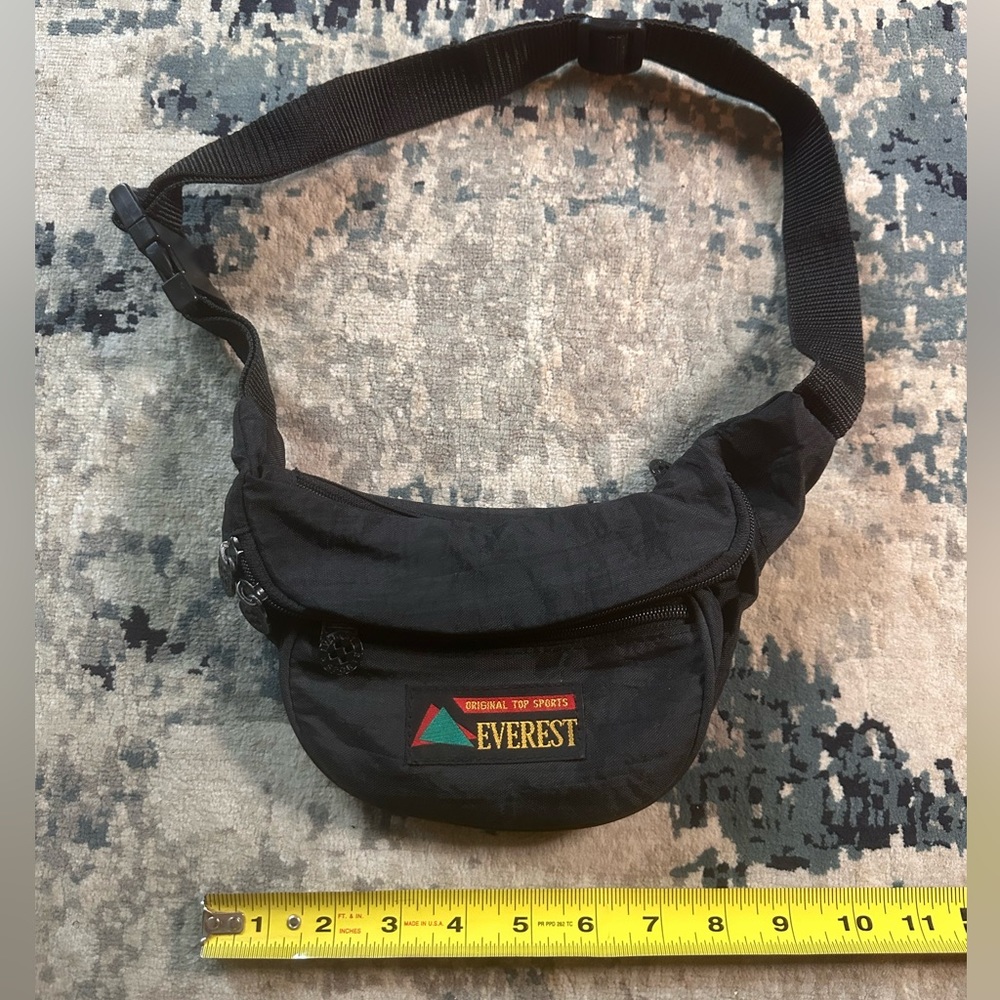 Vintage Everest Black 3-Compartment Fanny Pack vintage 90s nostalgia hiking euc